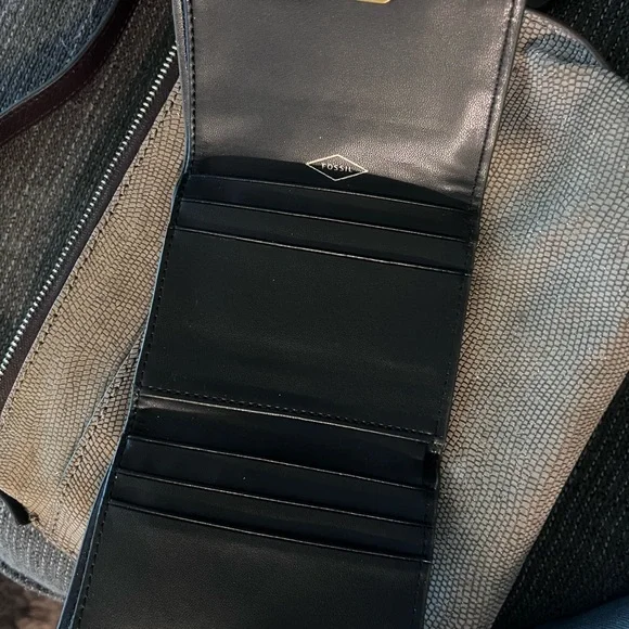 Fossil Brown Leather and Metallic Gold Crossbody Bag and Matching Wallet - Picture 9 of 10